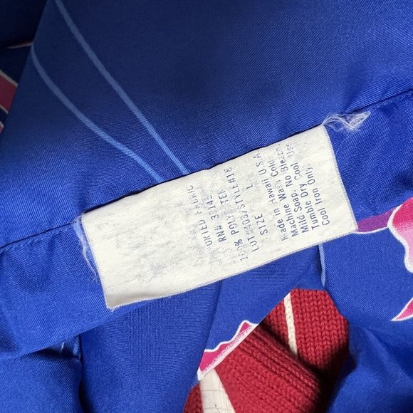 Vintage Hilo Hattie Mens Hawaiian Shirt Size L Blue Pink Floral Aloha Button Up - Picture 5 of 5